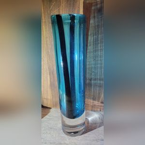 Tall Cylindrical Blue Vase Gorgeous Clarity Beautiful Crafted Design